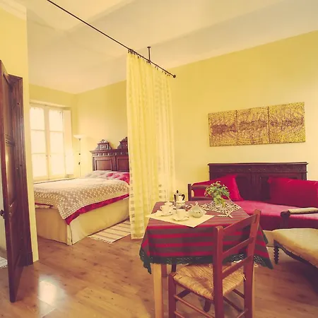 아파트 Antica Casa Nebiolo 포르타코마로