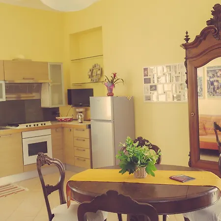 아파트 Antica Casa Nebiolo 포르타코마로